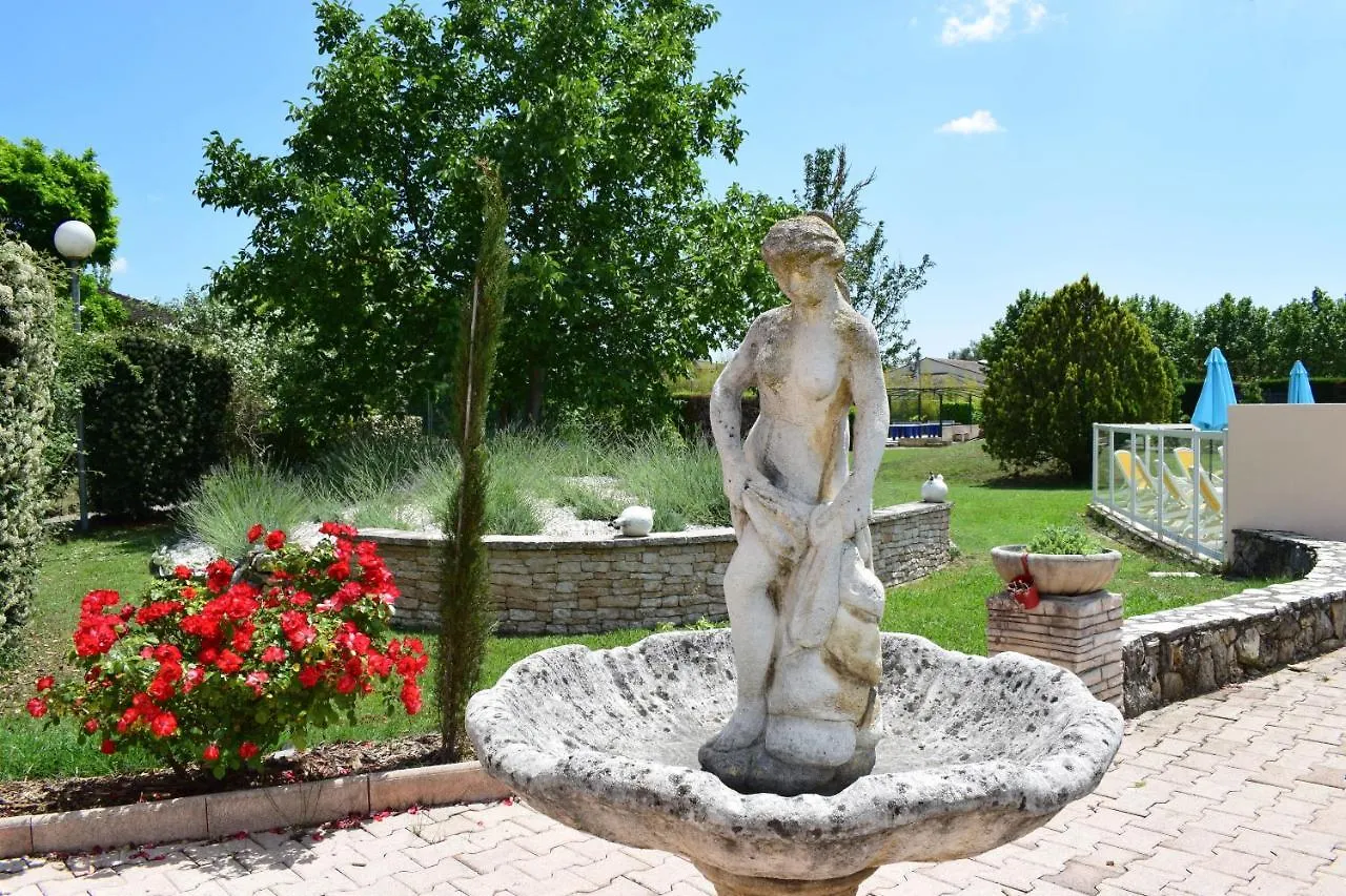 Le Champ D'Eysson Aparthotel Montauroux Holiday park