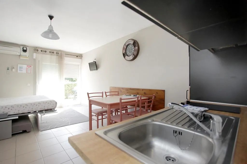 Le Champ D'Eysson Aparthotel Montauroux 3*,  França