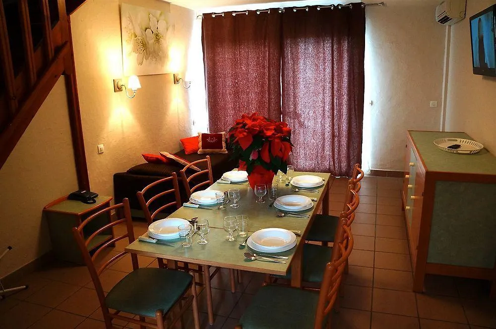 *** Village de vacances Le Champ d'Eysson Aparthotel Montauroux France
